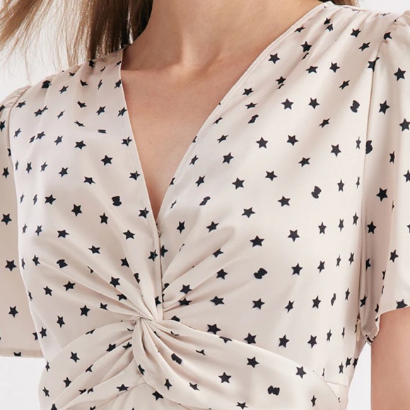 Beige Combo Print V-Neck Twisted Dress, Size S - Picture 2 of 2